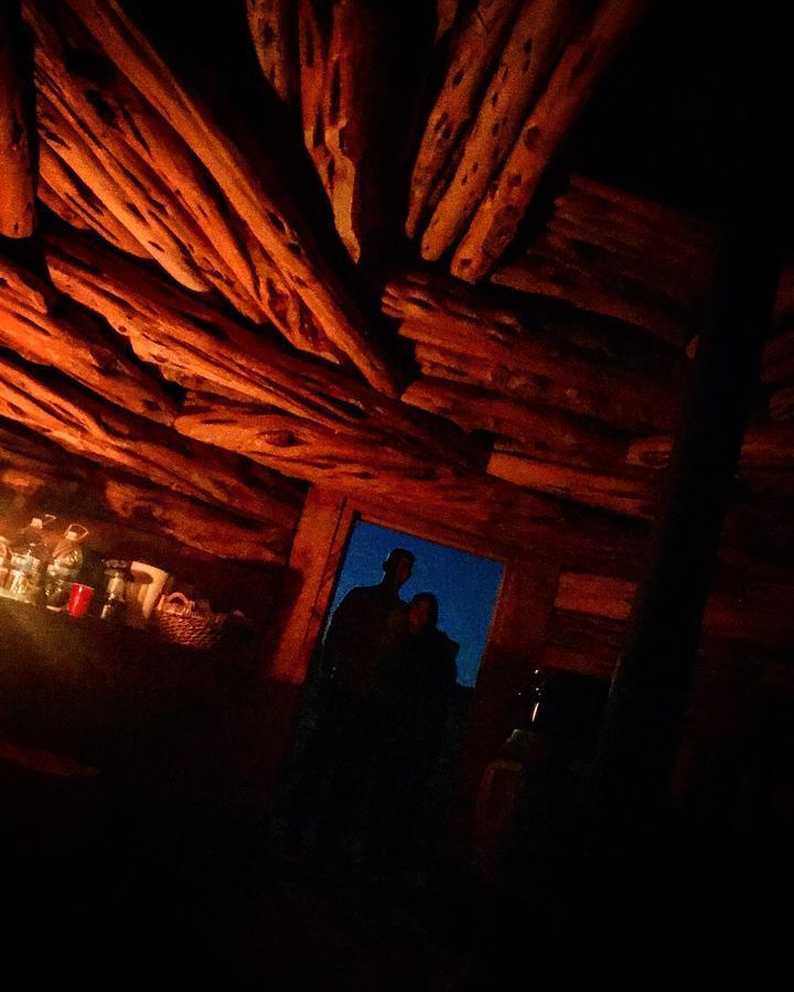 Shash Dine' Ecoretreat Page Luaran gambar